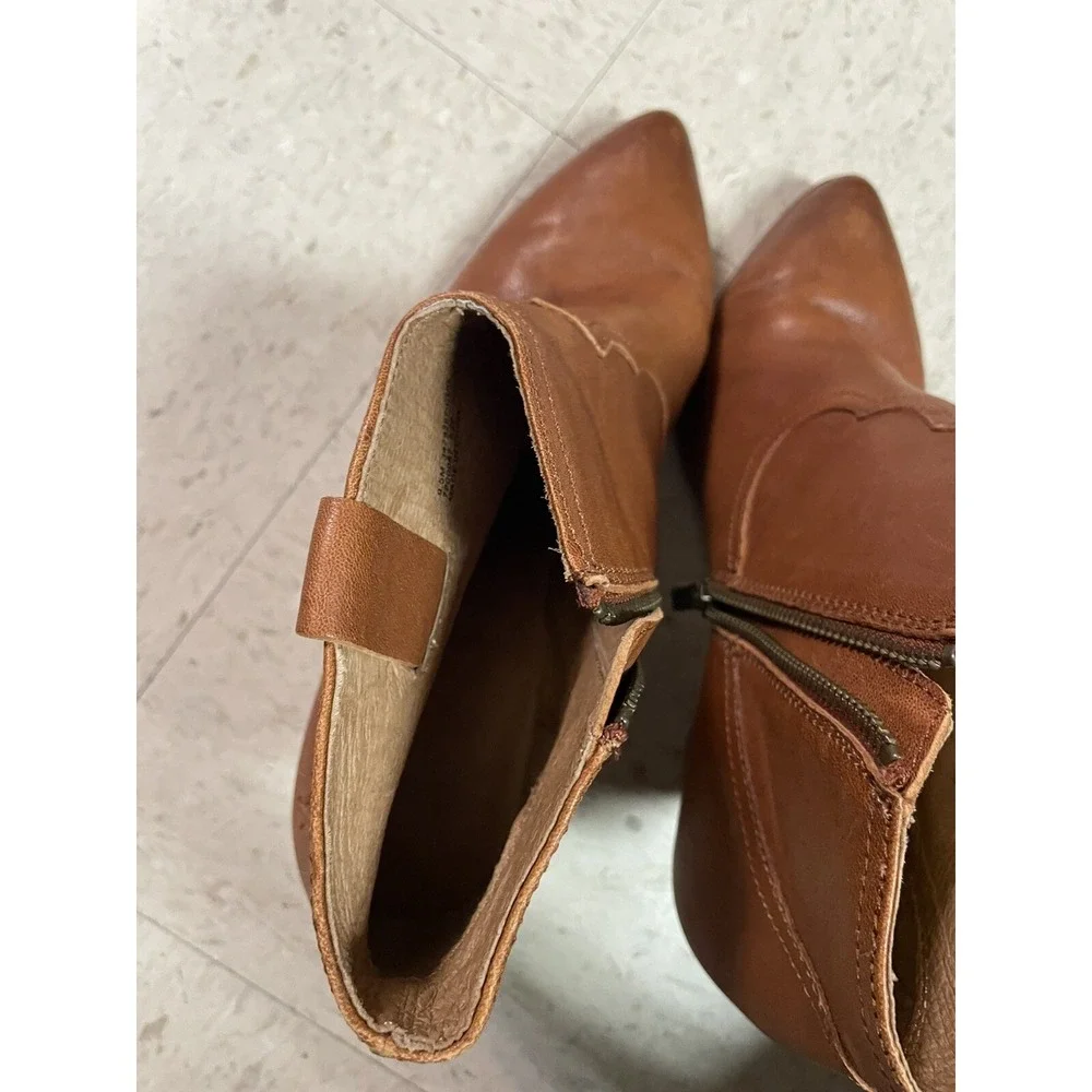 FRYE‎ Women's Sz 9.5M Reina Cognac Leather Western Ankle Bootie Festival Concert